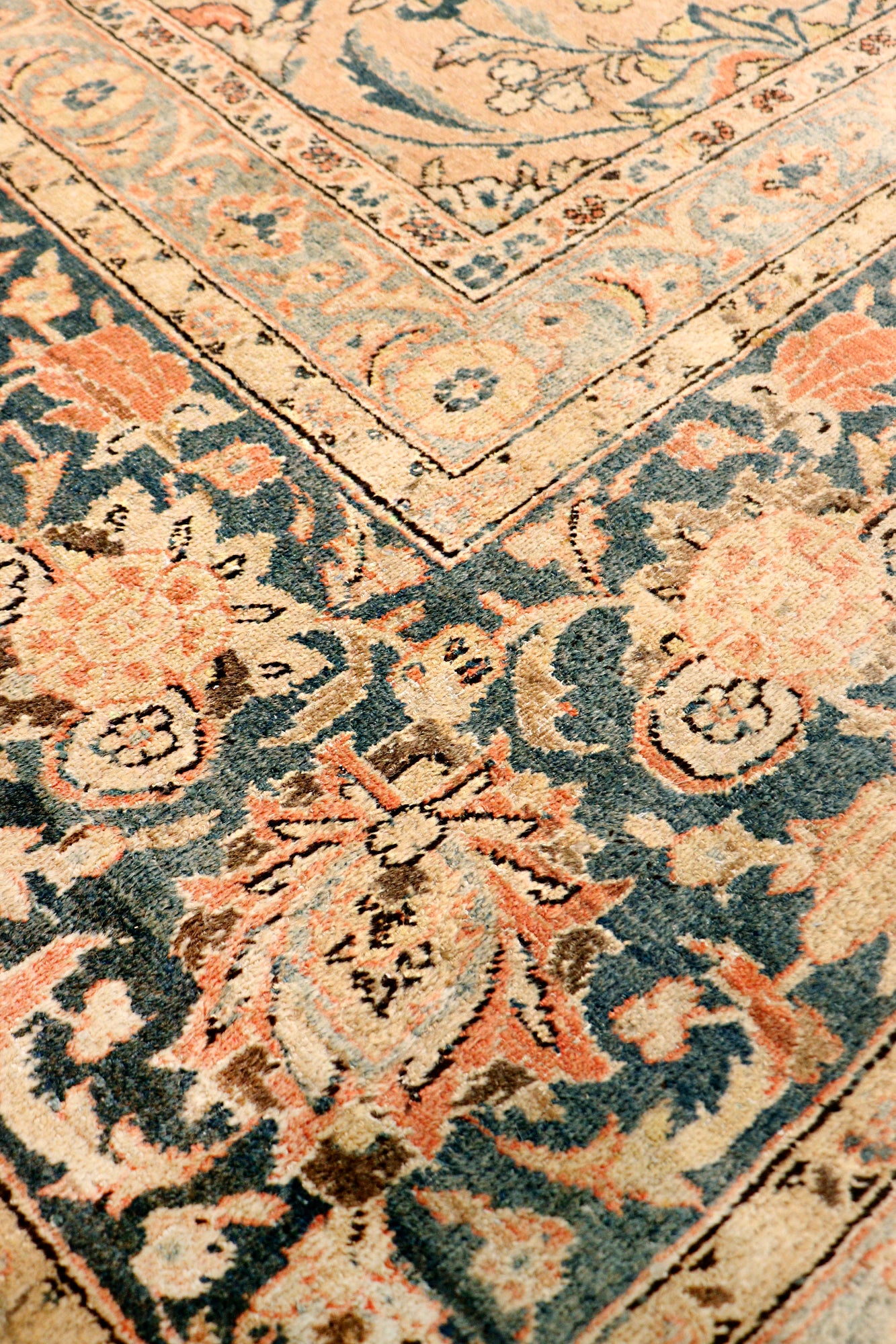 Salmon Woolen Area Rug