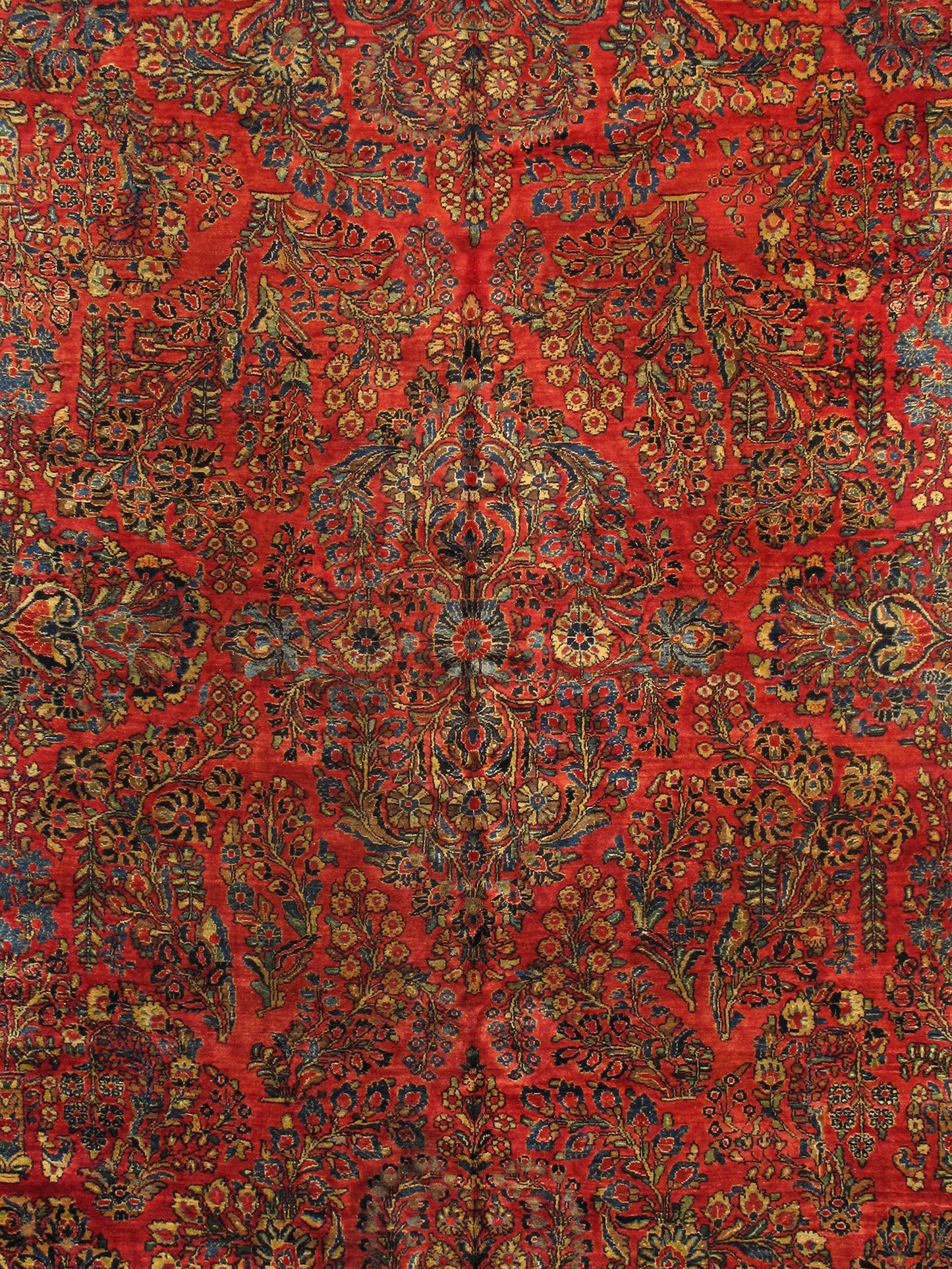 Red Antique Sarouk Collection Lamb's Wool Area Rug